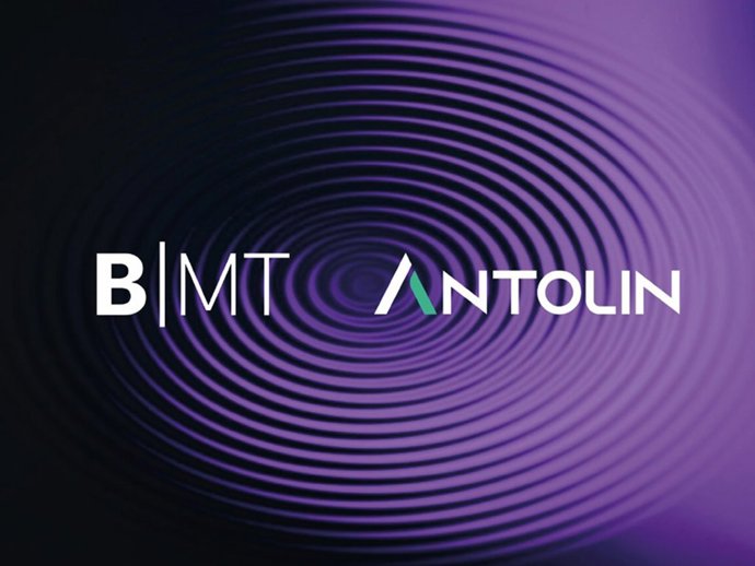 Imagen del acuerdo entre Antolin y Bongiovi Media & Technology.