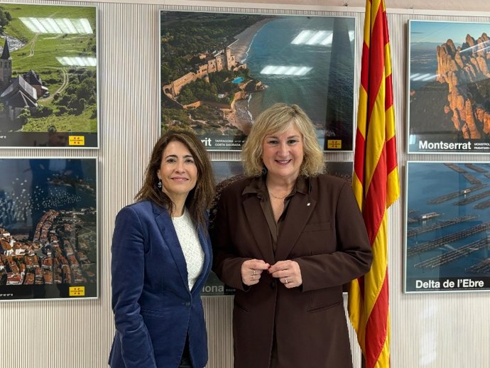 La presidenta de Paradores, Raquel Sánchez, y la directora de Turismo de Catalunya, Cristina Lagé