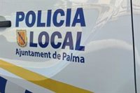 Un hombre acaba detenido y sedado por su violenta respuesta a la actuación policial tras un altercado