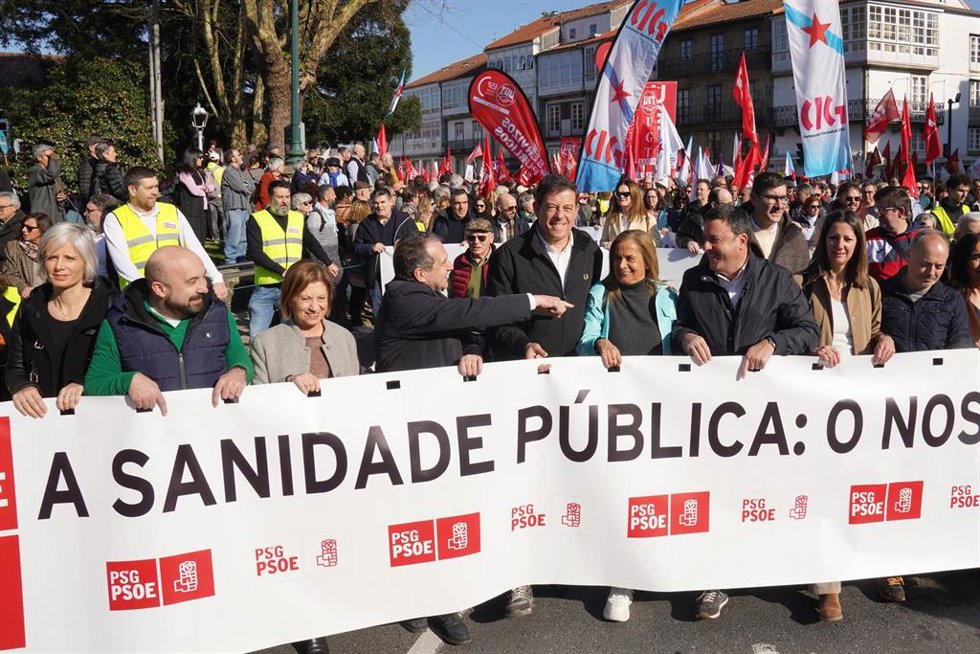 Archivo - El socialista José Ramón Gómez Besteiro en una protesta en defensa de la sanidad pública 