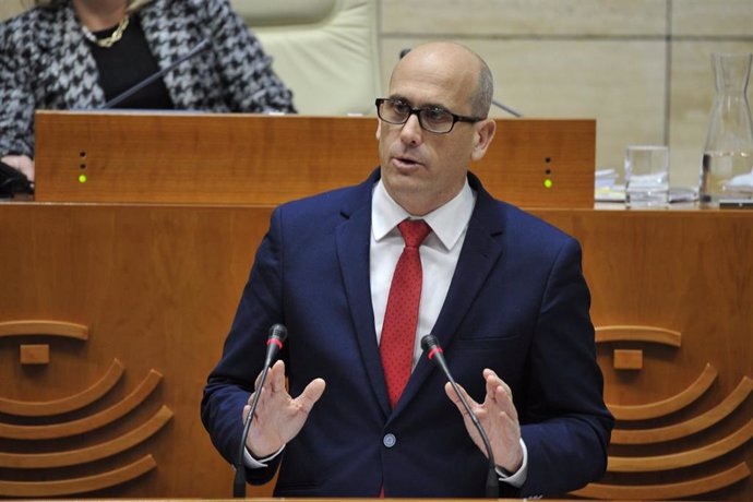 El diputado socialista en la Asamblea Valerio Rodríguez, durante una intervención en el Pleno.