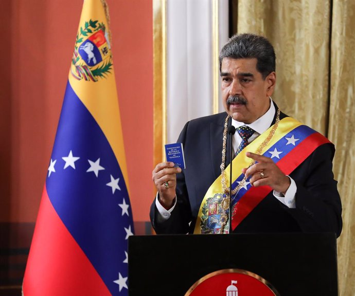 El presidente de Venezuela, Nicolás Maduro, durante el acto de toma de posesión, en la sede de la Asamblea Nacional, a 10 de enero de 2025, en Caracas (Venezuela). El presidente de Venezuela ha tomado posesión de su cargo tras las elecciones del pasado 28