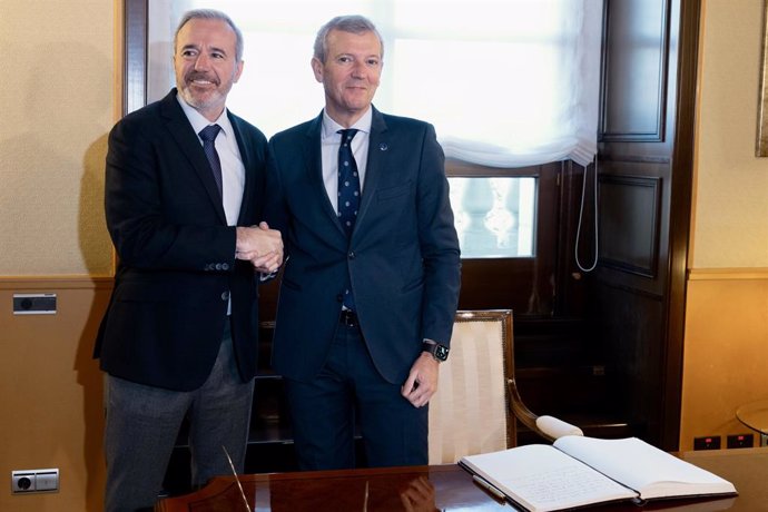 El presidente de Aragón, Jorge Azcón, y el presidente de la Xunta de Galicia, Alfonso Rueda.