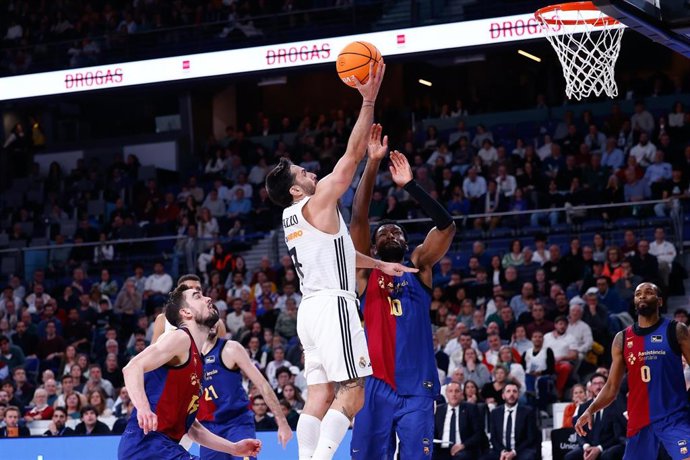 Facundo Campazzo of Real Madrid in action during the Spanish League, Liga ACB Endesa, basketball match played between Real Madrid and  FC Barcelona at WiZink Center on December 29, 2024, in Madrid, Spain.