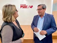 Entrena (PSOE) da su apoyo "personal" a Montero desde Granada para el "cambio político" en Andalucía