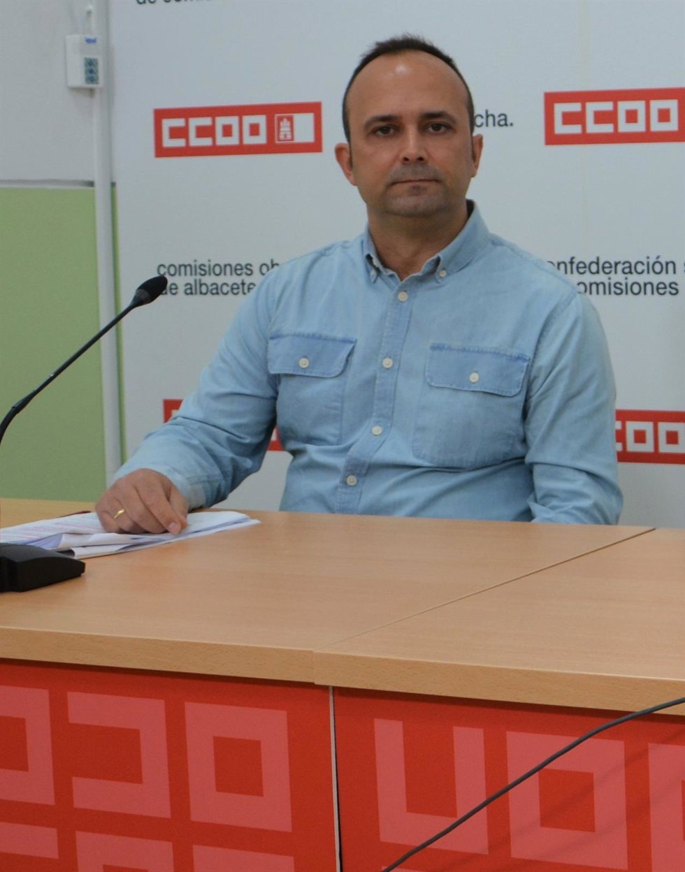 Archivo - El secretario provincial de Seguridad y Salud laboral de CCOO Albacete, Paco Honrubia.