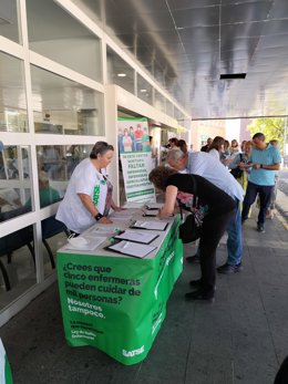 El sindicato de Enfermería urge a la Junta a "tomar medidas inmediatas" respecto al "déficit" de enfermeras.