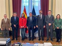 Andalucía "no puede conformarse" con las medidas acordadas con el Ministerio hasta que el sector del arrastre "lo esté"