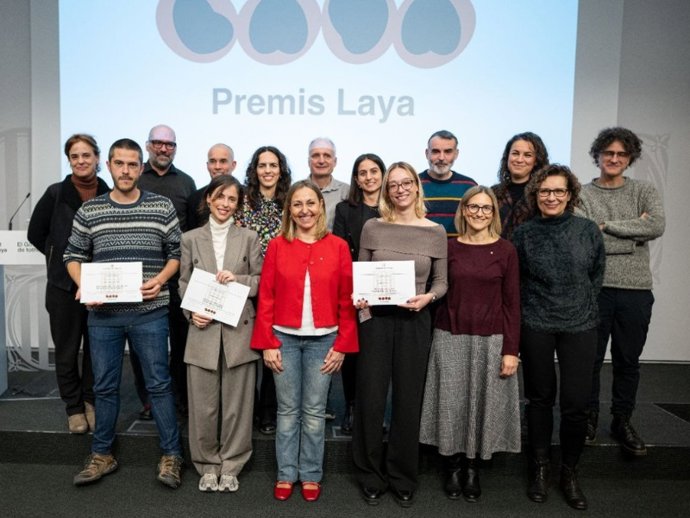 Eva Menor junto a los premiados este miércoles