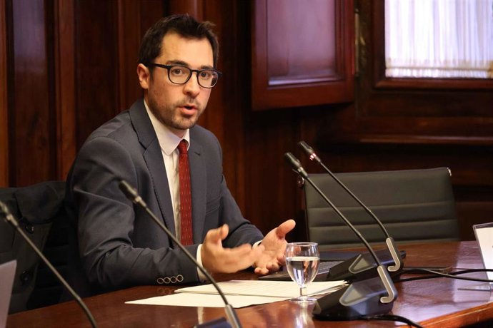 El director general de L'Energètica, Daniel Pérez, ha comparecido en comisión parlamentaria este miércoles