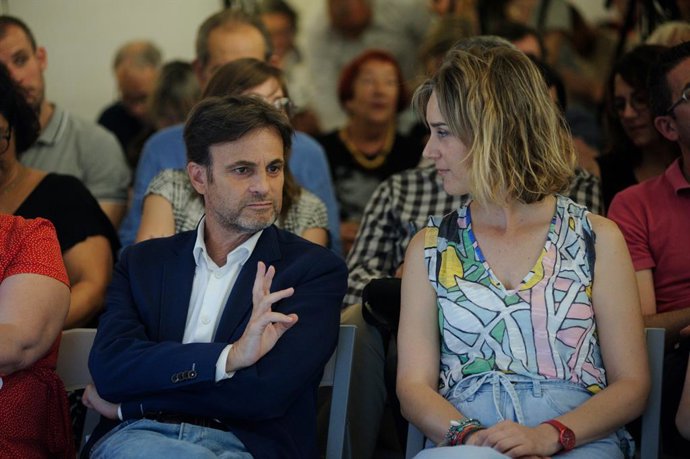 Archivo - (I-D) El presidente de Unidas Podemos en el Congreso de los Diputados, Jaume Asens y la líder de los comuns en el Parlament de Catalunya, Jéssica Albiach, durante el Consell Nacional de Catalunya en Comú, en la sede del partido, a 10 de junio de