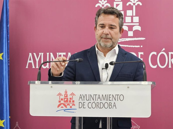El concejal del PSOE en el Ayuntamiento de Córdoba Joaquín Dobladez.
