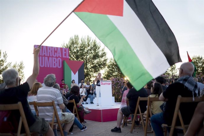 Archivo - La líder de Sumar y vicepresidenta segunda y ministra de Trabajo y Economía Social, Yolanda Díaz, durante un acto por Palestina, en las taquillas del Auditorio Miguel Ríos, a 28 de mayo de 2024, en Rivas Vaciamadrid, Madrid (España). 