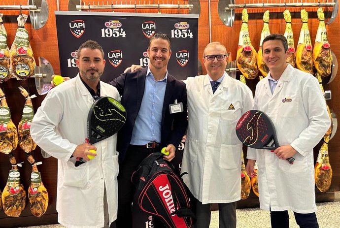 De izq a dcha, el director de Marketing de El Pozo Alimentación, Pablo Olivares; el director de Padel&Padel, Borja Alcalde; el director de Comunicación de Grupo Fuertes, José Ángel Cerón; y el brand manager de ElPozo 1954,  José Manuel Ruiz