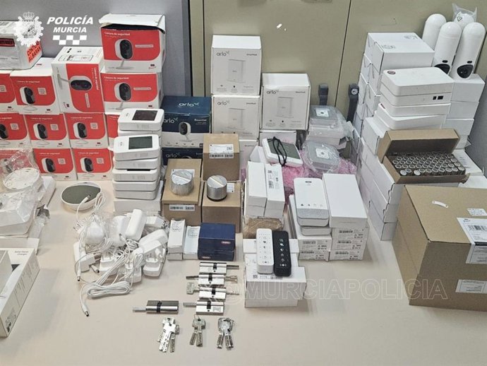 Material eléctrico recuperado por la Policía Local