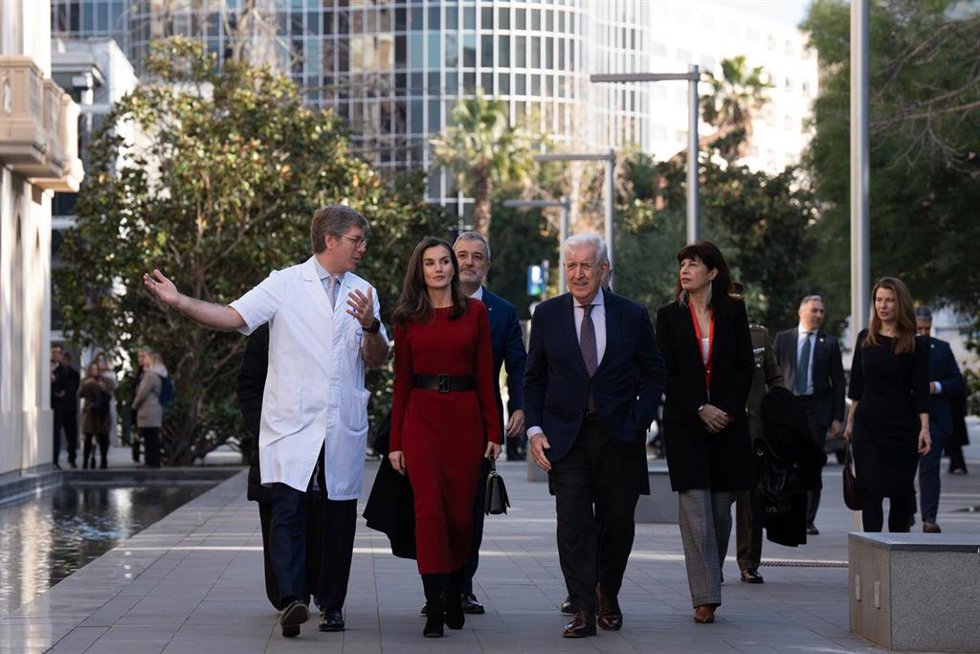 (I-D) La Reina Letizia; El Alcalde De Barcelona, Jaume Collboni Y La Ministra De Igualdad, Ana Redondo