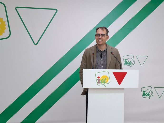 Archivo - Imagen de archivo del coordinador general de IU Andalucía y diputado de Sumar por Málaga en el Congreso , Toni Valero, en rueda de prensa.