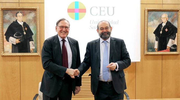 Renovada la colaboración entre el CEU y Santander