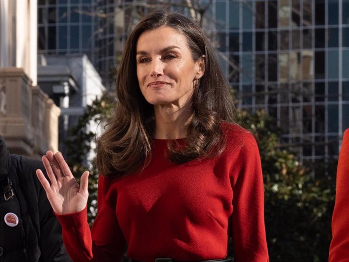 La Reina Letizia, a su llegada a una visita a las instalaciones de la Fundación Dexeus Mujer, en el Hospital Universitario Dexeus