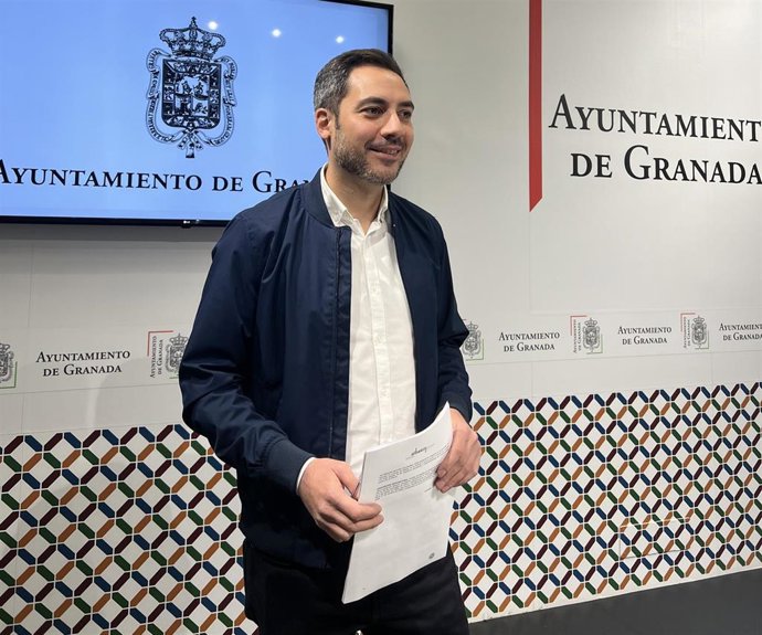 Archivo - El concejal del PSOE Eduardo Castillo, en imagen de archivo