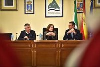 La delegada en Málaga dice que Junta "estará vigilante" para que se cumplan acuerdos del sector de la pesca de arrastre