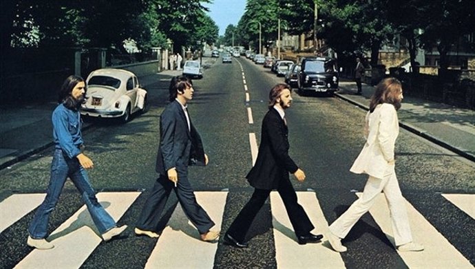 Archivo - The Beatles en Abbey Road