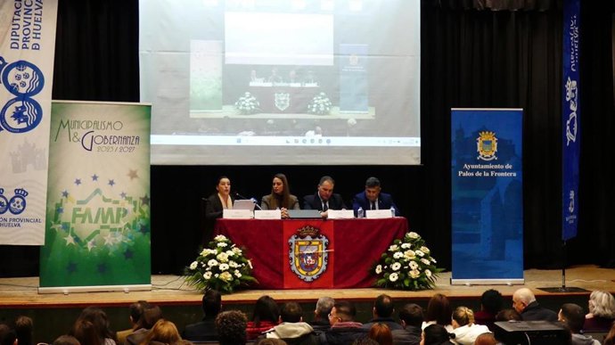 Jornada en Palos de la Frontera (Huelva)  sobre la incorporación de la inteligencia artificial (IA), el blockchain y la robotización en la administración local.