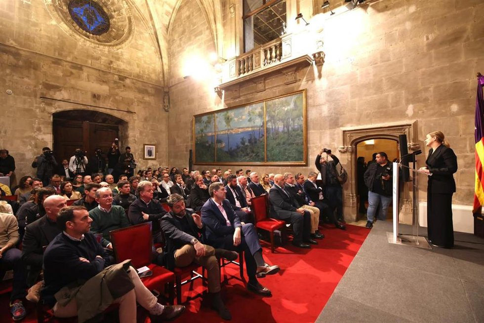 La presidenta del Govern, Marga Prohens, en la presentación de la 34 Challenge Ciclista de Mallorca.