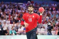 Los 'Hispanos' neutralizan a Chile para empezar bien el Mundial
