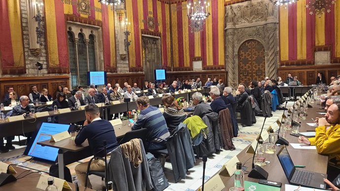 Presentació del nou Pla de Mobilitat Urbana (PMU) 2025-2030 de Barcelona en el Va salar de Cent de l'Ajuntament de Barcelona