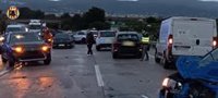 Seis personas heridas en un accidente múltiple con más de diez vehículos en la AP7 en Real de Gandia (Valencia)