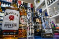 Aumentan a 33 los muertos por la ingesta de alcohol adulterado en Estambul