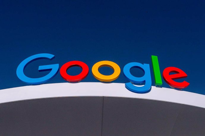 Archivo - FILED - 09 January 2024, US, Las Vegas: The Google logo is seen on the Internet company's pavilion at the CES technology trade fair in Las Vegas. Photo: Andrej Sokolow/dpa