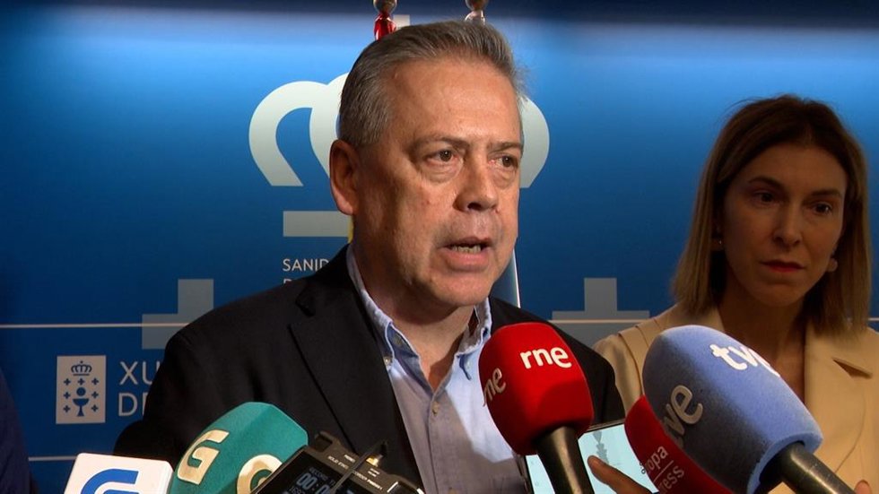 Archivo - El conselleiro de Sanidade, Antonio Gómez Caamaño.