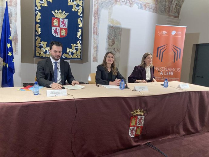 Pablo Morillo, Rocío Lucas y Eva María Giner, durante la rueda de prensa de esta mañana.