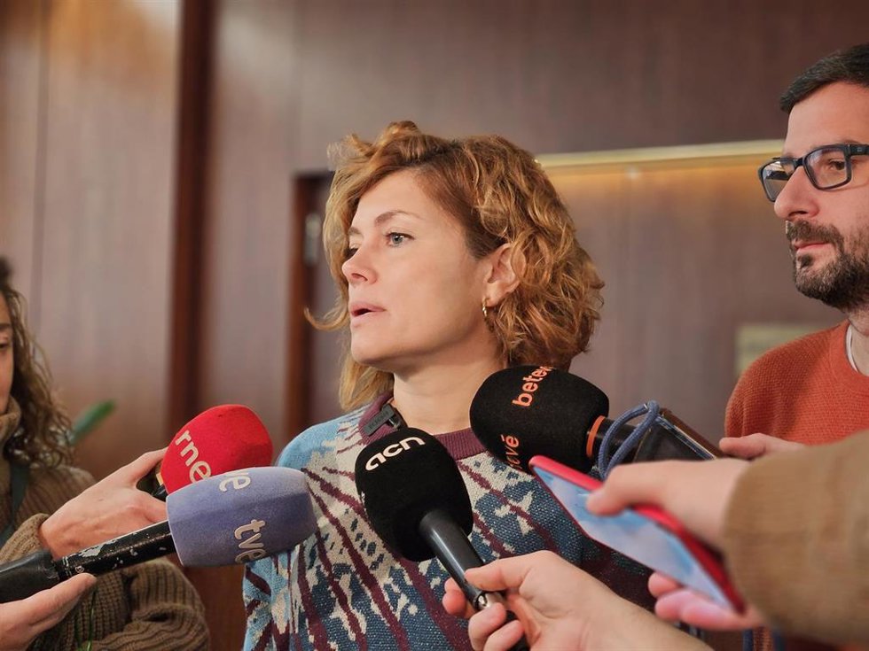 La secretaria general de ERC y líder del grupo municipal en el Ayuntamiento de Barcelona, Elisenda Alamany, en una atención a los medios