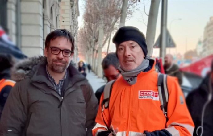 Álvaro Fernández Heredia, presidente de Renfe, y Felipe González, presidente del comité de empresa en Actren