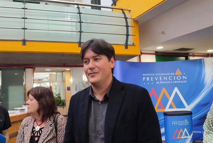 Archivo - El consejero de Ciencia, Empresas, Formación y Empleo, Borja Sánchez