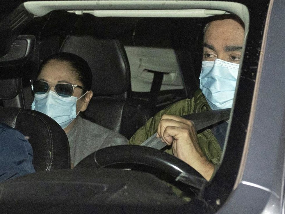 Isabel Pantoja y su hermano Agustín salen del hospital Materno Infantil de Gran Canaria donde han visitado a la pequeña Alma, a 16 de enero de 2024, en Las Palmas de Gran Canaria.
