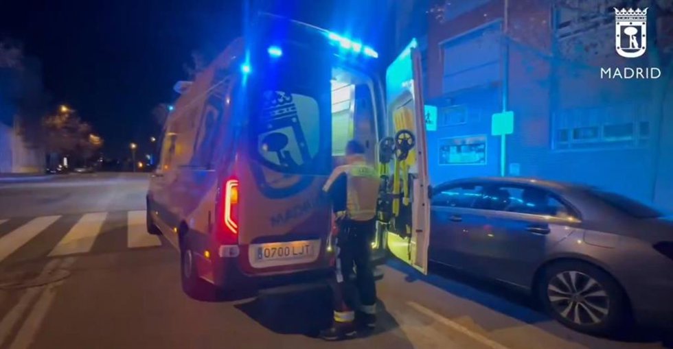 Un hombre de 45 años, herido grave tras sufrir una agresión por arma blanca en Villa de Vallecas.