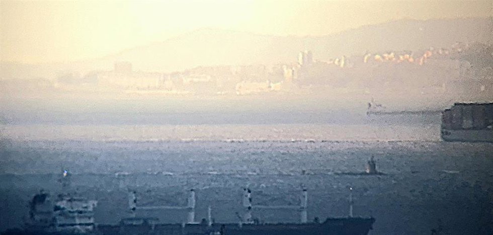 La organización ecologista Verdemar critica el atraque de un "submarino nuclear" en el puerto de Gibraltar.