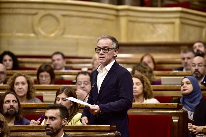 Archivo - El presidente del Grupo Parlamentario ERC, Josep María Jové, interviene durante una sesión plenaria en el Parlament de Catalunya