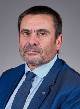 Archivo - El portavoz de Sanidad del Grupo Parlamentario Socialista, Jesús Puente