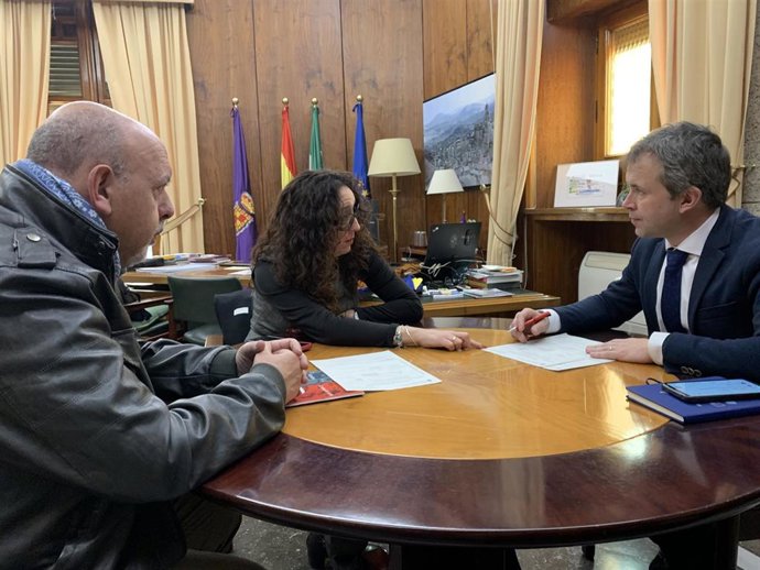 Reunión entre el Ayuntamiento y la ONCE.