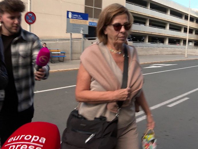 MERCHI, MADRE DE ANABEL PANTOJA, LLEGA UN DÍA MÁS AL HOSPITAL MATERNO DE GRAN CANARIA