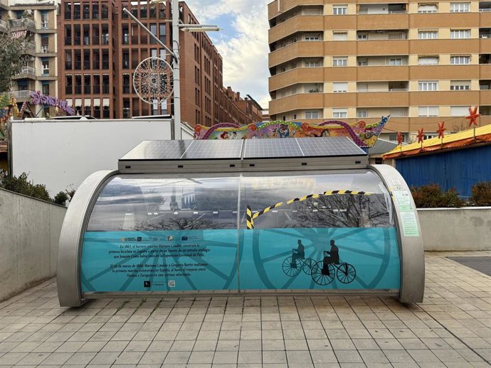 Aparcabicis ubicado en la Plaza San Antonio de Huesca