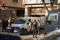 El desplome de la escalera de acceso al garaje causa del accidente en el edificio de Benetússer