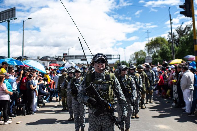 Archivo - July 20, 2024, Bogota, Cundinamarca, Colombia: A group of airmen from Colombia's airforce takes part during the 214 anniversary of the Colombia's independence military parade in Bogota, July 20, 2024.