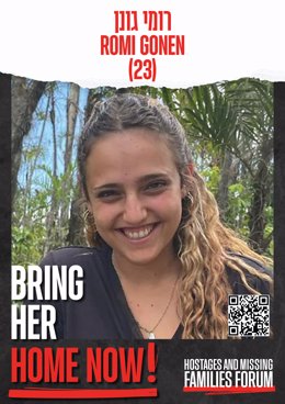 Archivo - December 19, 2023, Jerusalem, Israel: Poster shows hostage ROMI GONEN (23) held by Hamas since Oct 7. Online Forum 'BRING THEM HOME NOW' is demanding the safe return of all citizens who have been taken hostage by Hamas. The Forum is volunteer ba