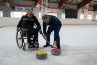 Benalmádena (Málaga) impulsa la creación del primer equipo de Andalucía de curling en silla de ruedas